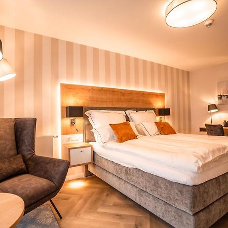 Hotel Meerzeiten Inklusive Externer Schwimmbad- & Saunanutzung Bensersiel Eksteriør billede